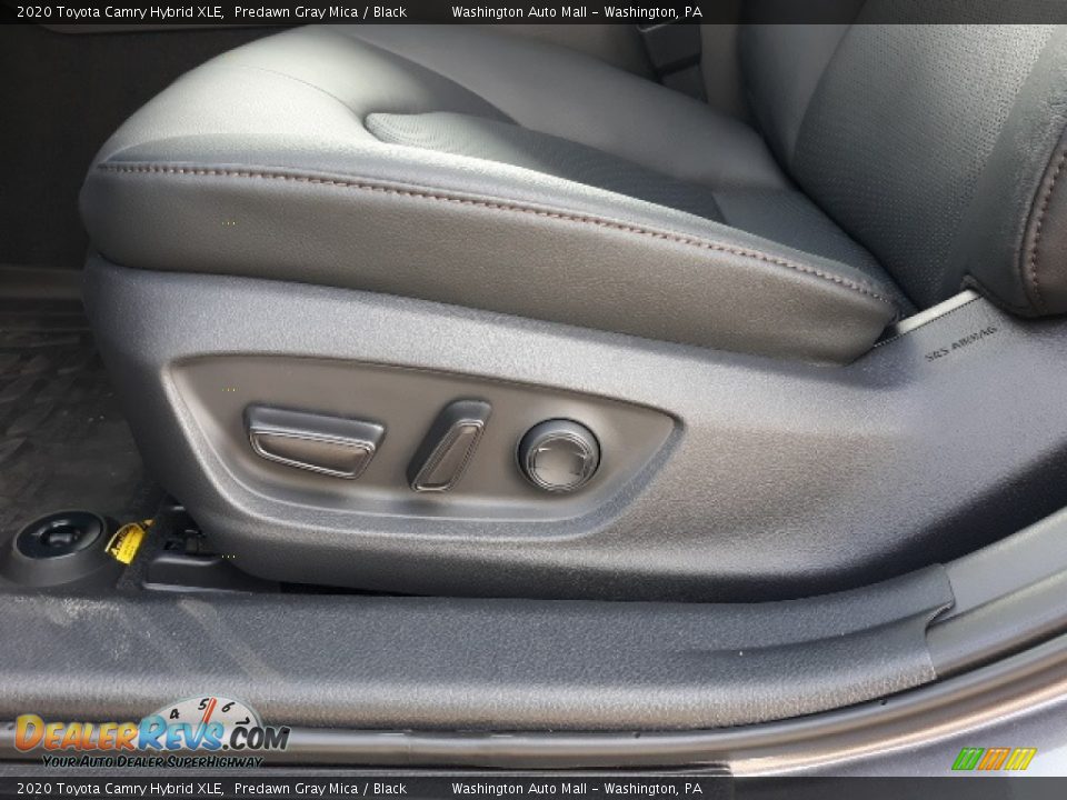 2020 Toyota Camry Hybrid XLE Predawn Gray Mica / Black Photo #28