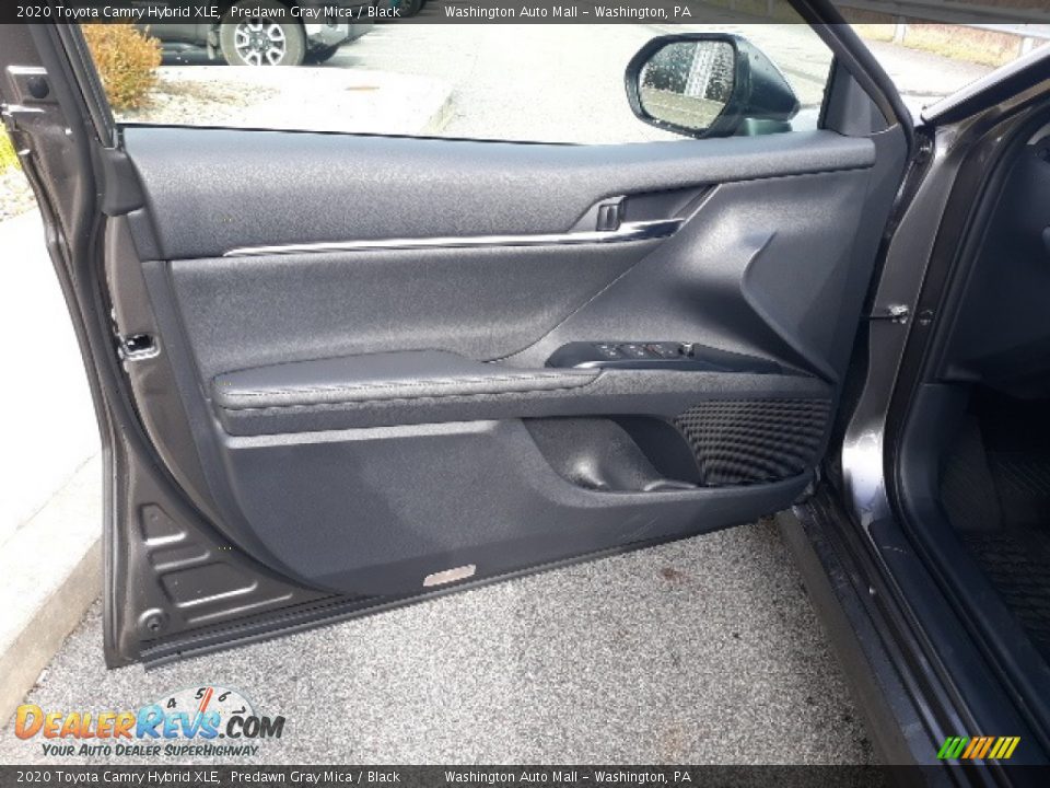 2020 Toyota Camry Hybrid XLE Predawn Gray Mica / Black Photo #29