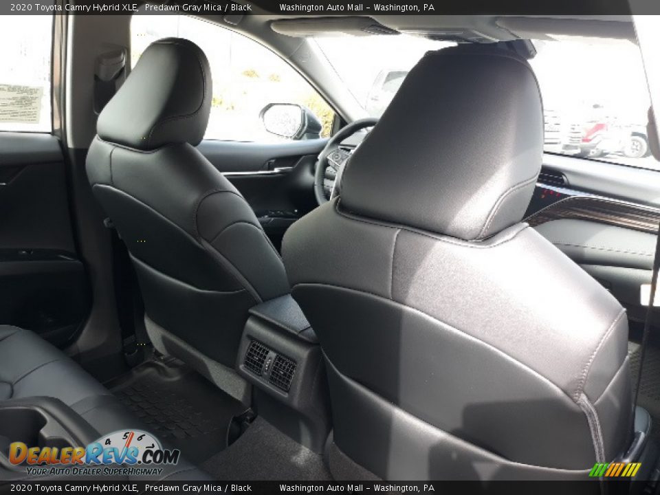 2020 Toyota Camry Hybrid XLE Predawn Gray Mica / Black Photo #35