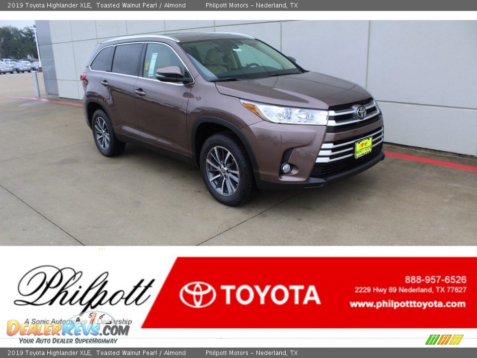 2019 Toyota Highlander XLE Toasted Walnut Pearl / Almond Photo #1