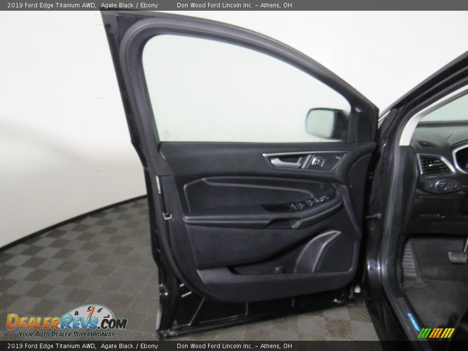 2019 Ford Edge Titanium AWD Agate Black / Ebony Photo #17