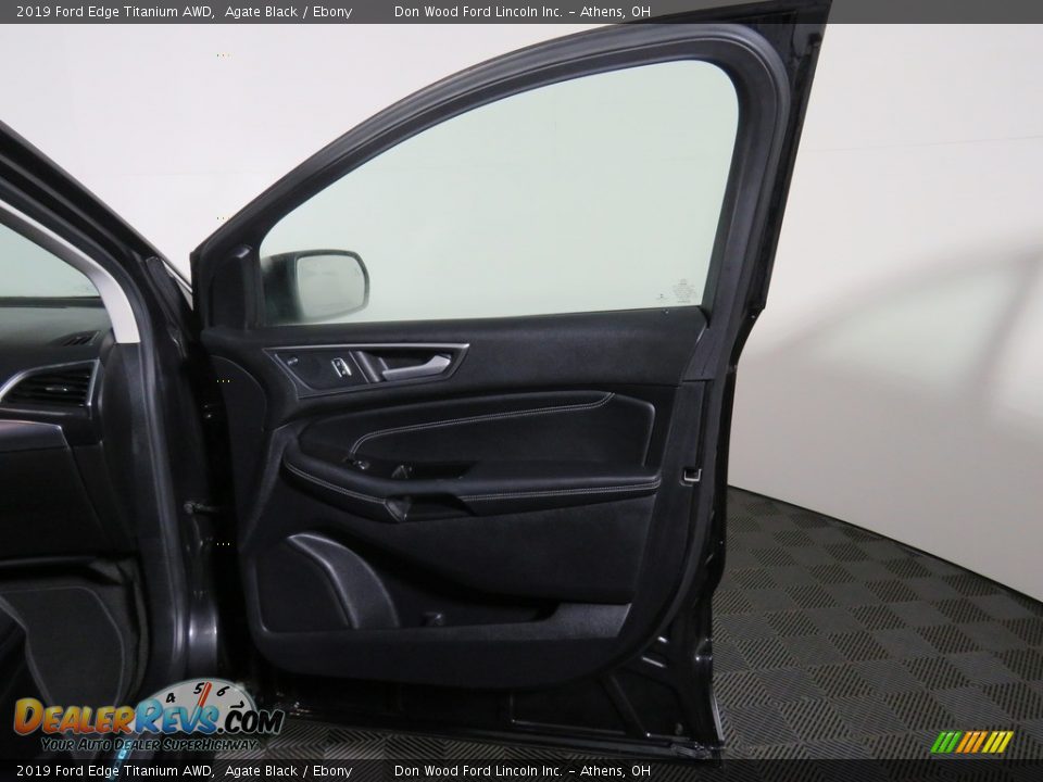 2019 Ford Edge Titanium AWD Agate Black / Ebony Photo #25