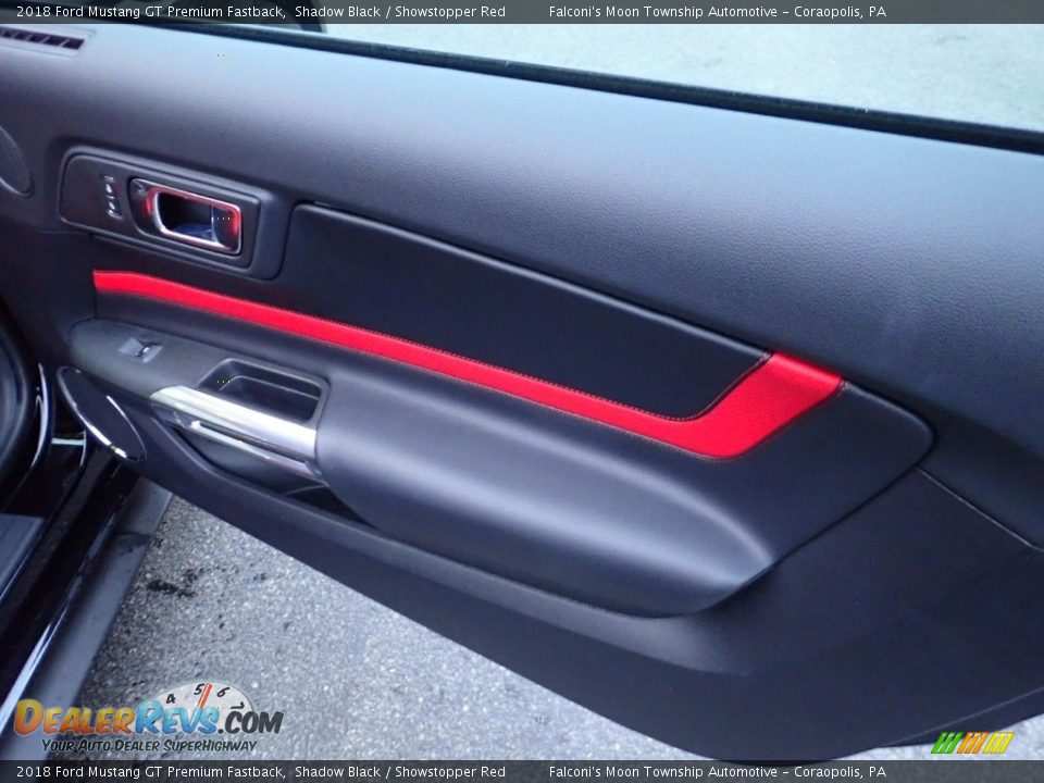 Door Panel of 2018 Ford Mustang GT Premium Fastback Photo #14