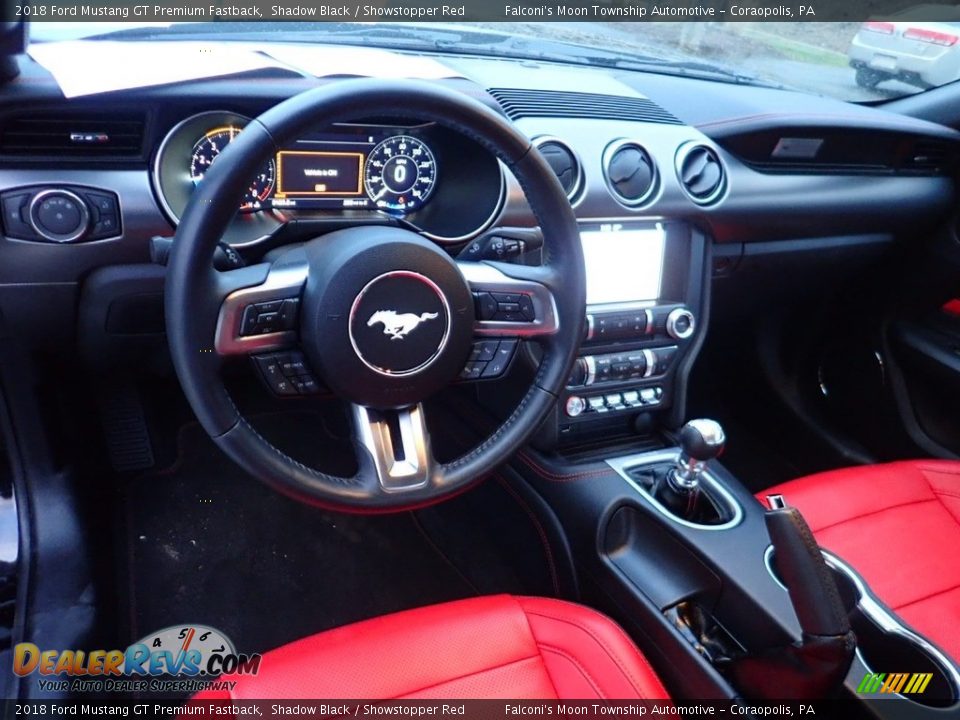 Dashboard of 2018 Ford Mustang GT Premium Fastback Photo #17