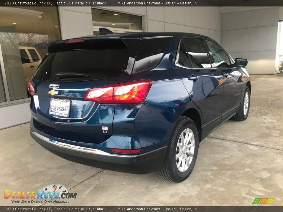 2020 Chevrolet Equinox LT Pacific Blue Metallic / Jet Black Photo #3