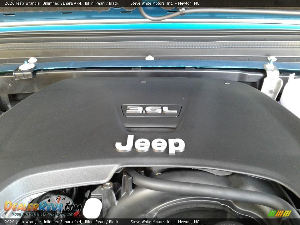 2020 Jeep Wrangler Unlimited Sahara 4x4 Bikini Pearl / Black Photo #10