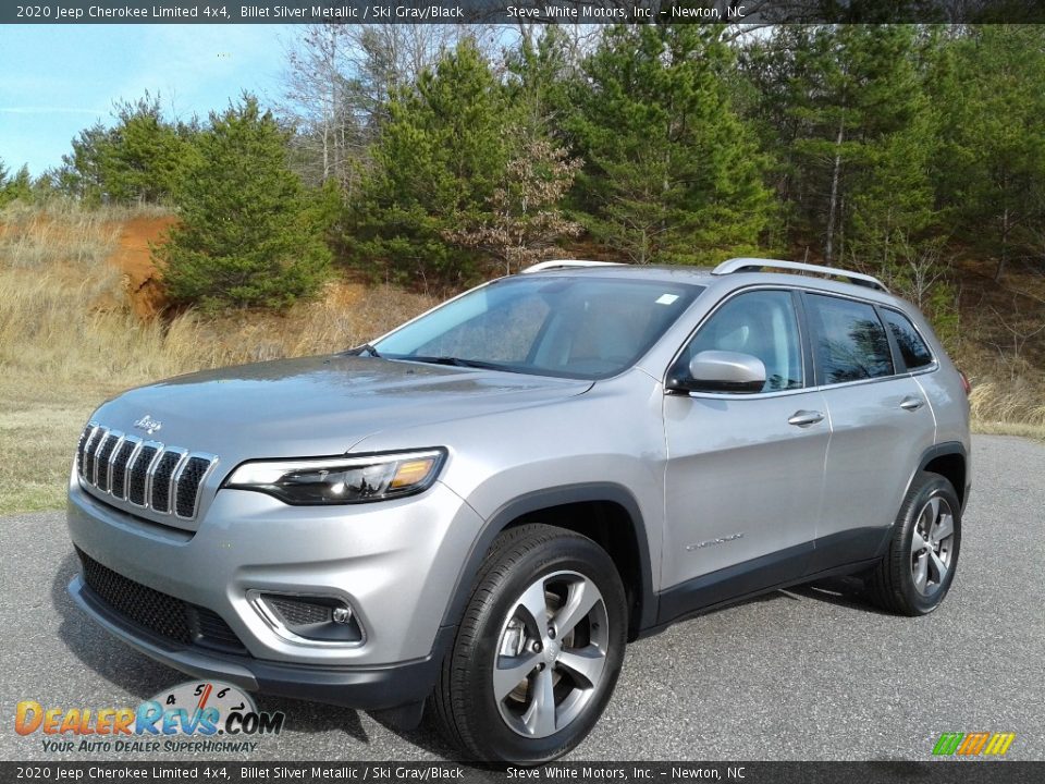 Front 3/4 View of 2020 Jeep Cherokee Limited 4x4 Photo #2