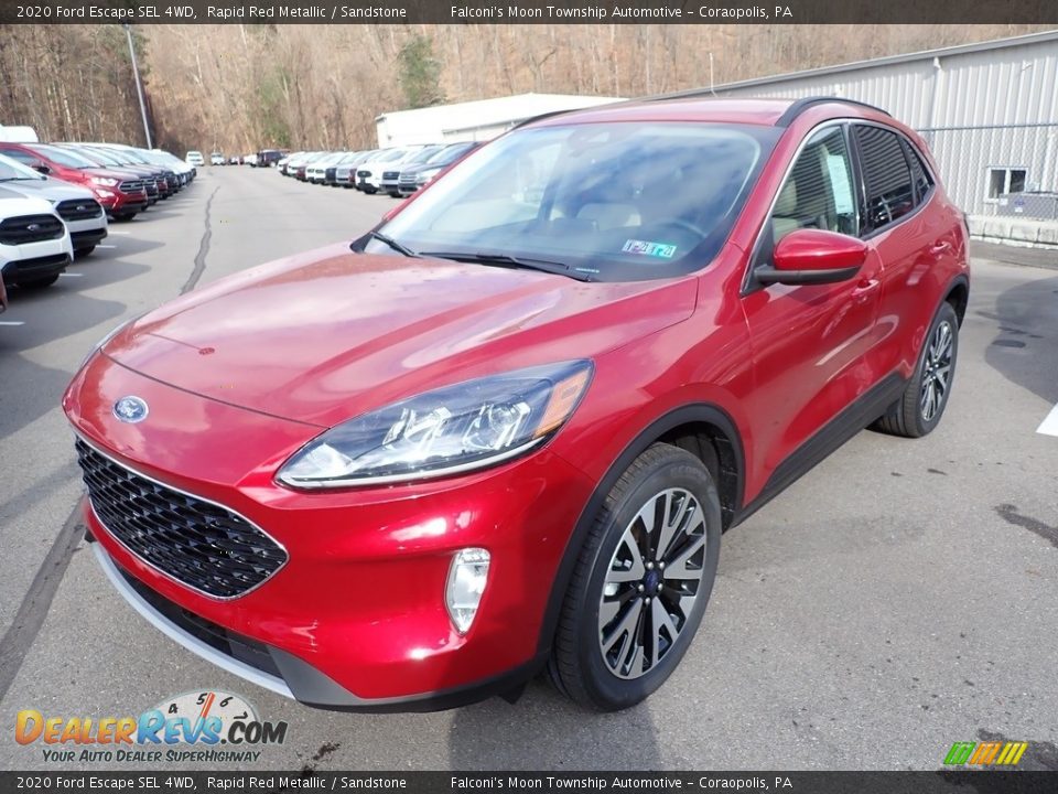 Front 3/4 View of 2020 Ford Escape SEL 4WD Photo #5