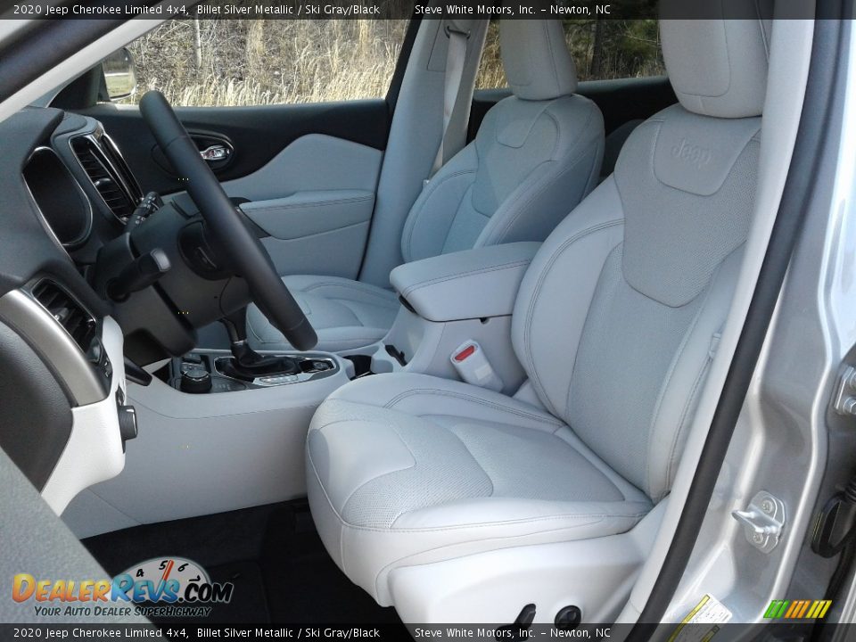 Front Seat of 2020 Jeep Cherokee Limited 4x4 Photo #11