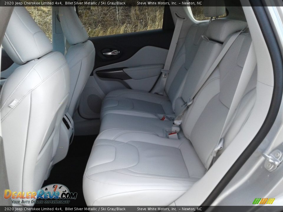Rear Seat of 2020 Jeep Cherokee Limited 4x4 Photo #16