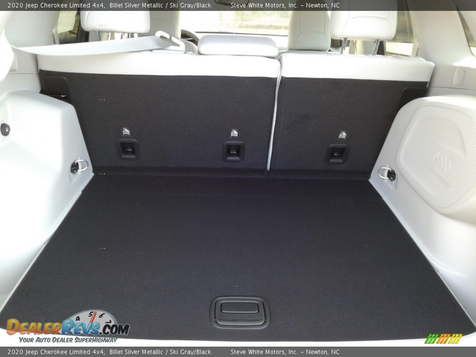 2020 Jeep Cherokee Limited 4x4 Trunk Photo #31
