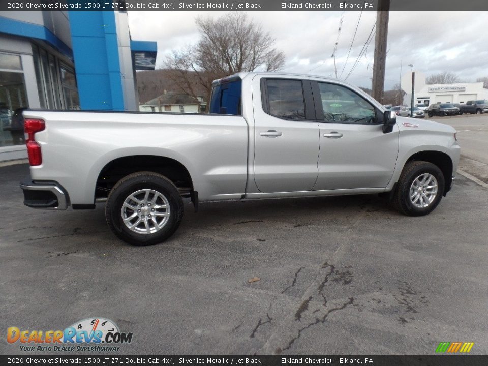 2020 Chevrolet Silverado 1500 LT Z71 Double Cab 4x4 Silver Ice Metallic / Jet Black Photo #8