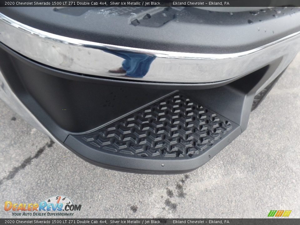 2020 Chevrolet Silverado 1500 LT Z71 Double Cab 4x4 Silver Ice Metallic / Jet Black Photo #10