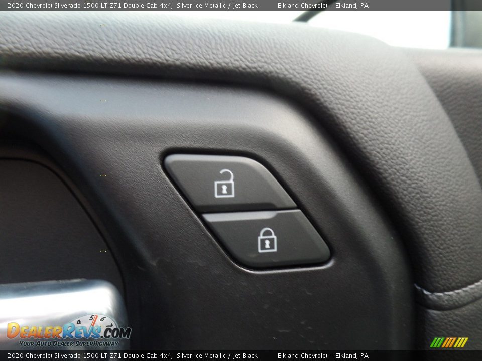 2020 Chevrolet Silverado 1500 LT Z71 Double Cab 4x4 Silver Ice Metallic / Jet Black Photo #20