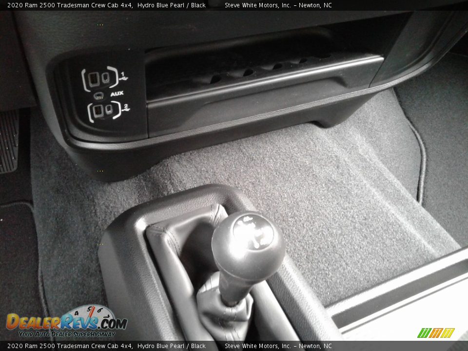 2020 Ram 2500 Tradesman Crew Cab 4x4 Hydro Blue Pearl / Black Photo #25