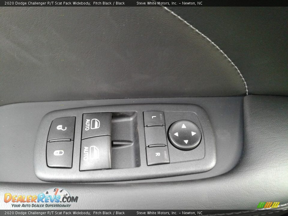 Controls of 2020 Dodge Challenger R/T Scat Pack Widebody Photo #12