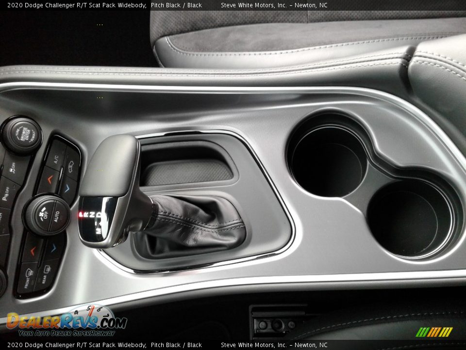 2020 Dodge Challenger R/T Scat Pack Widebody Shifter Photo #25