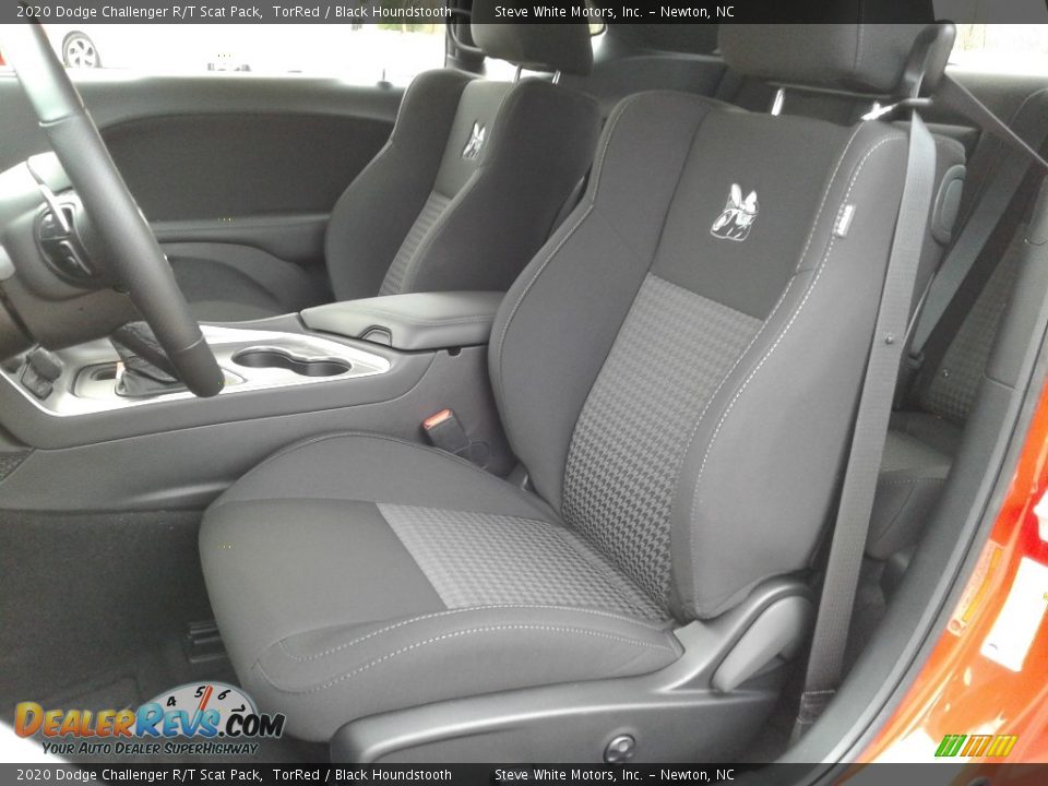 Front Seat of 2020 Dodge Challenger R/T Scat Pack Photo #11