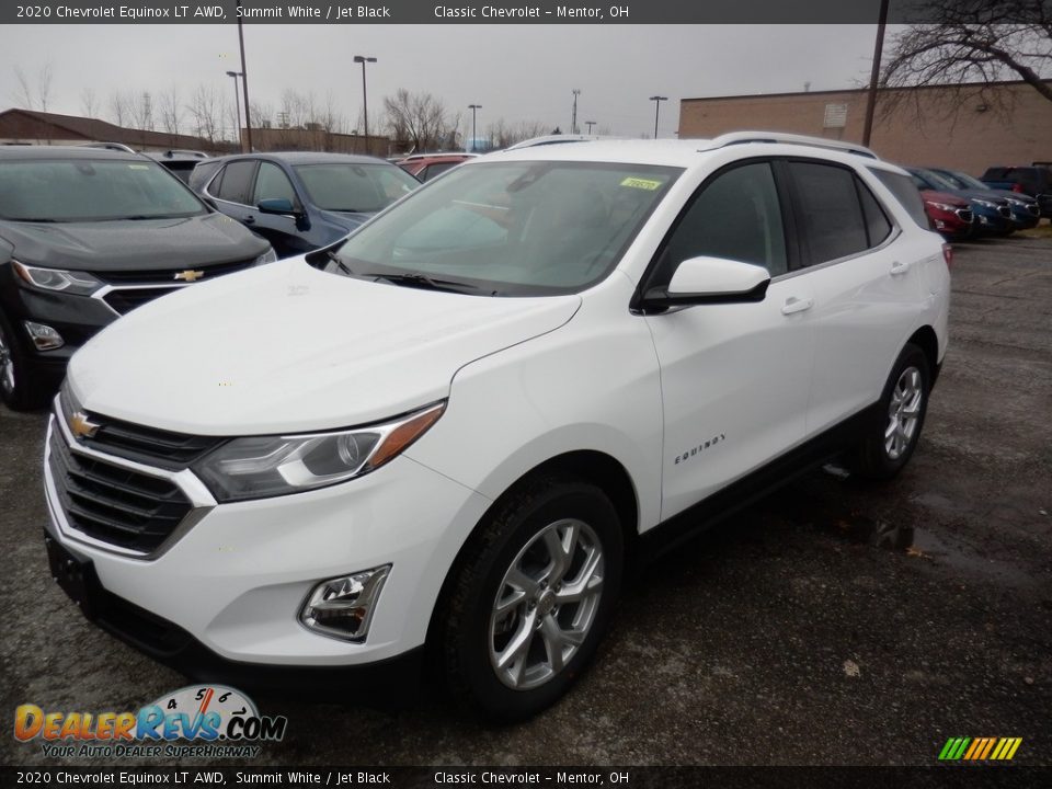 Front 3/4 View of 2020 Chevrolet Equinox LT AWD Photo #1