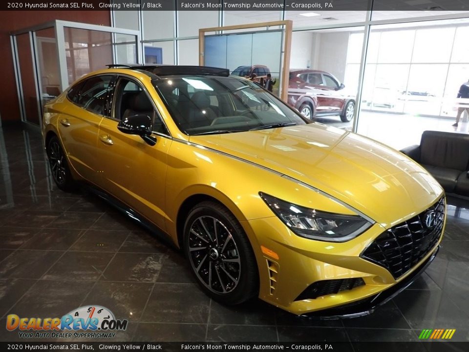 Front 3/4 View of 2020 Hyundai Sonata SEL Plus Photo #1