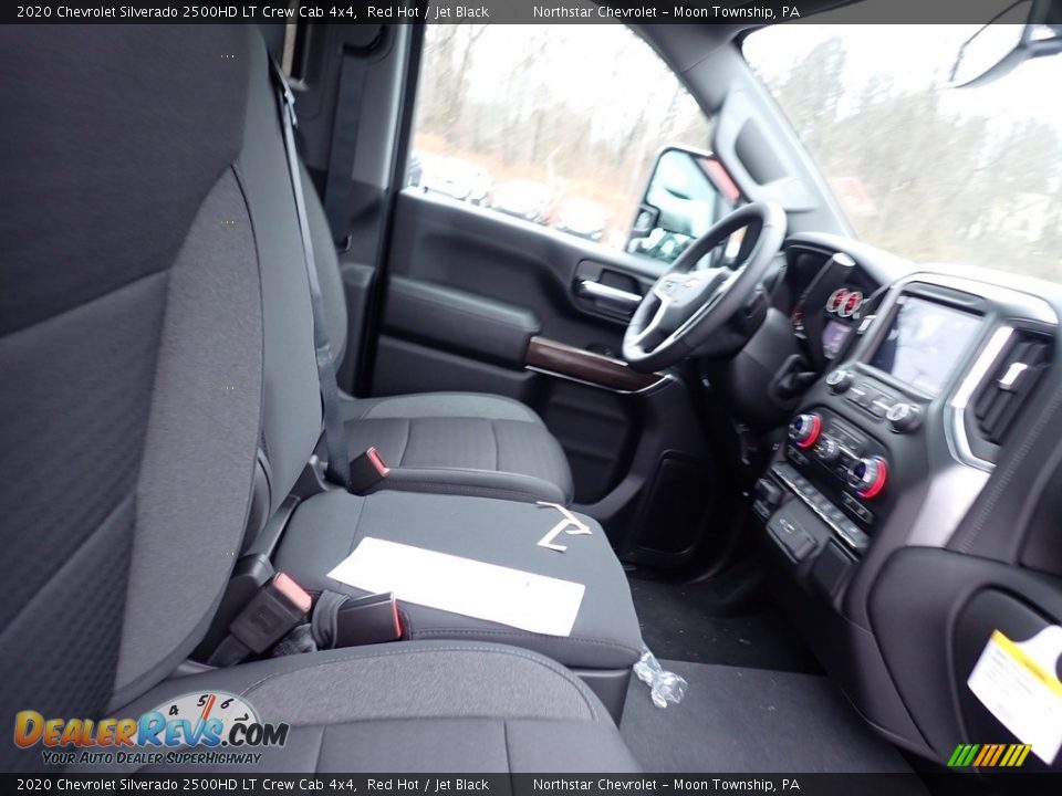 2020 Chevrolet Silverado 2500HD LT Crew Cab 4x4 Red Hot / Jet Black Photo #8