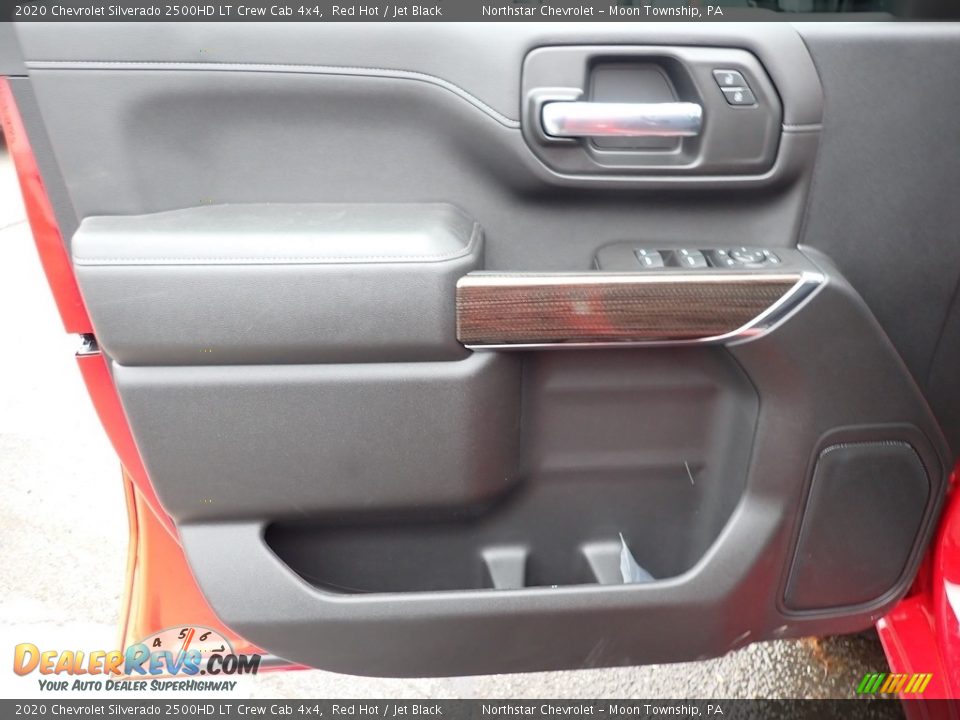 2020 Chevrolet Silverado 2500HD LT Crew Cab 4x4 Red Hot / Jet Black Photo #13