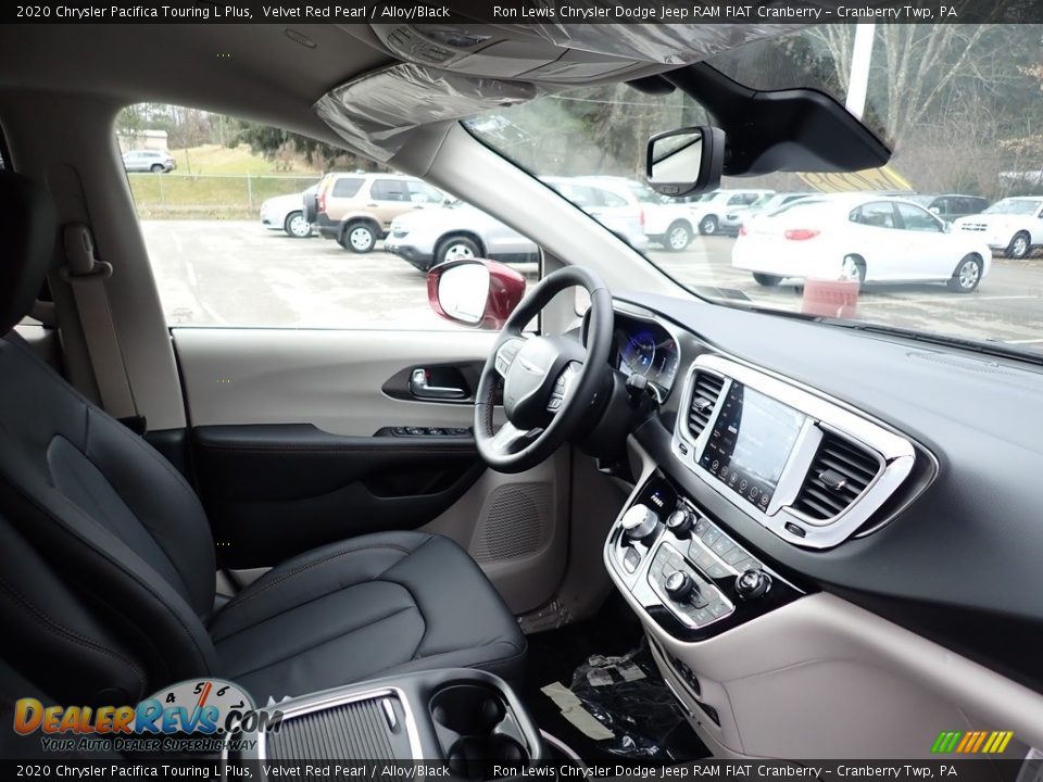 2020 Chrysler Pacifica Touring L Plus Velvet Red Pearl / Alloy/Black Photo #11