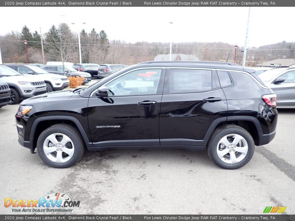 2020 Jeep Compass Latitude 4x4 Diamond Black Crystal Pearl / Black Photo #2