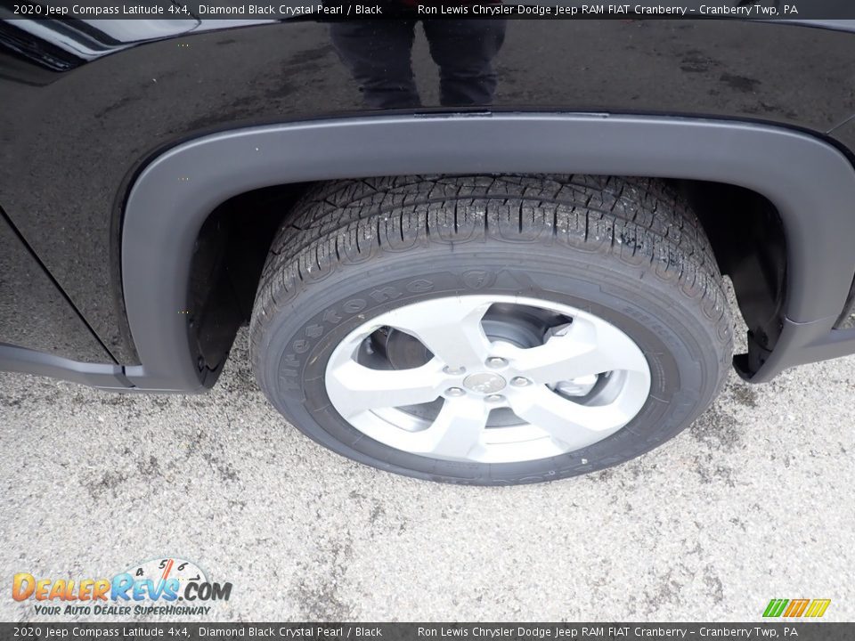 2020 Jeep Compass Latitude 4x4 Diamond Black Crystal Pearl / Black Photo #9