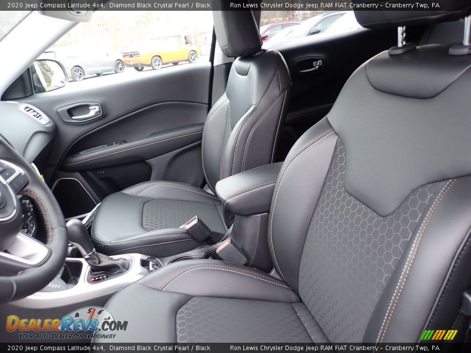 2020 Jeep Compass Latitude 4x4 Diamond Black Crystal Pearl / Black Photo #13