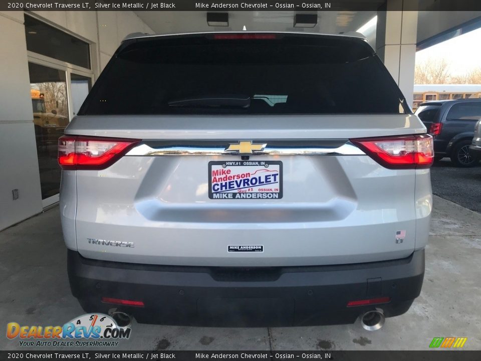 2020 Chevrolet Traverse LT Silver Ice Metallic / Jet Black Photo #4