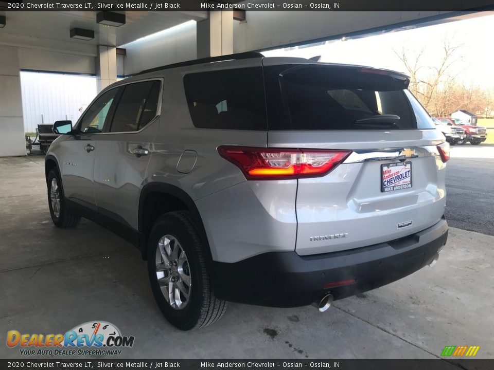 2020 Chevrolet Traverse LT Silver Ice Metallic / Jet Black Photo #5