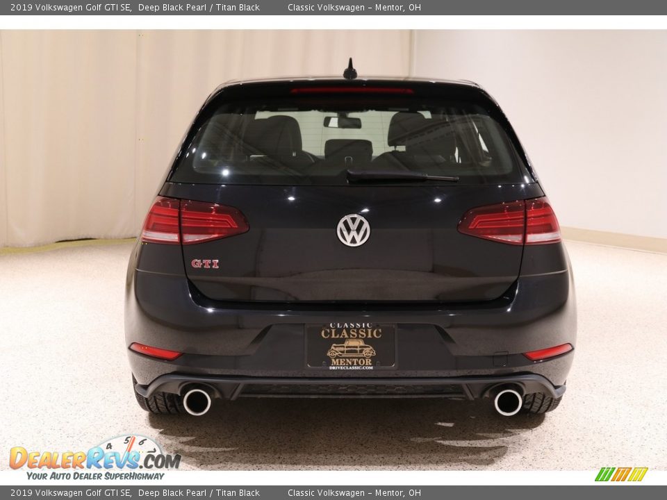 2019 Volkswagen Golf GTI SE Deep Black Pearl / Titan Black Photo #19