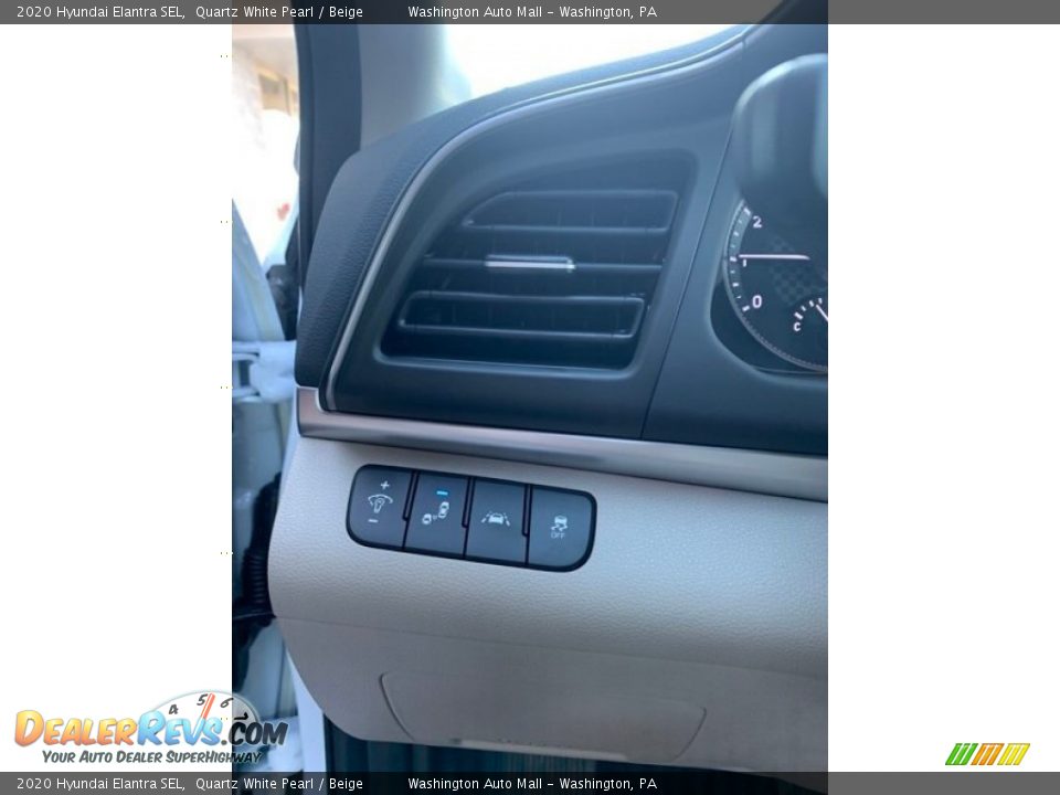 2020 Hyundai Elantra SEL Quartz White Pearl / Beige Photo #13