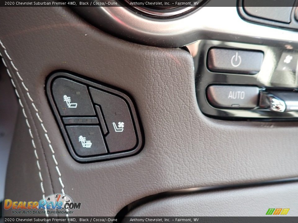 Controls of 2020 Chevrolet Suburban Premier 4WD Photo #19
