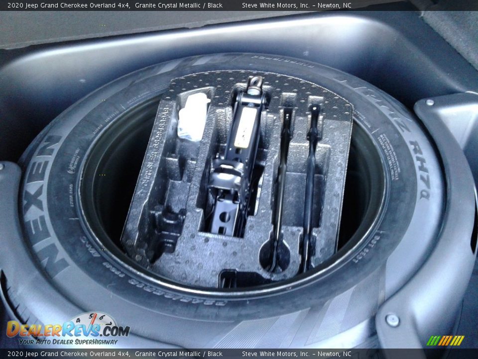 2020 Jeep Grand Cherokee Overland 4x4 Granite Crystal Metallic / Black Photo #17
