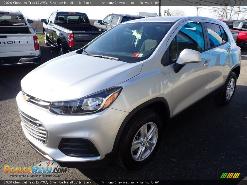 2020 Chevrolet Trax LS AWD Silver Ice Metallic / Jet Black Photo #8