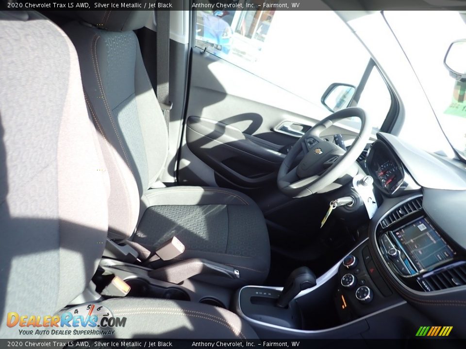 2020 Chevrolet Trax LS AWD Silver Ice Metallic / Jet Black Photo #10