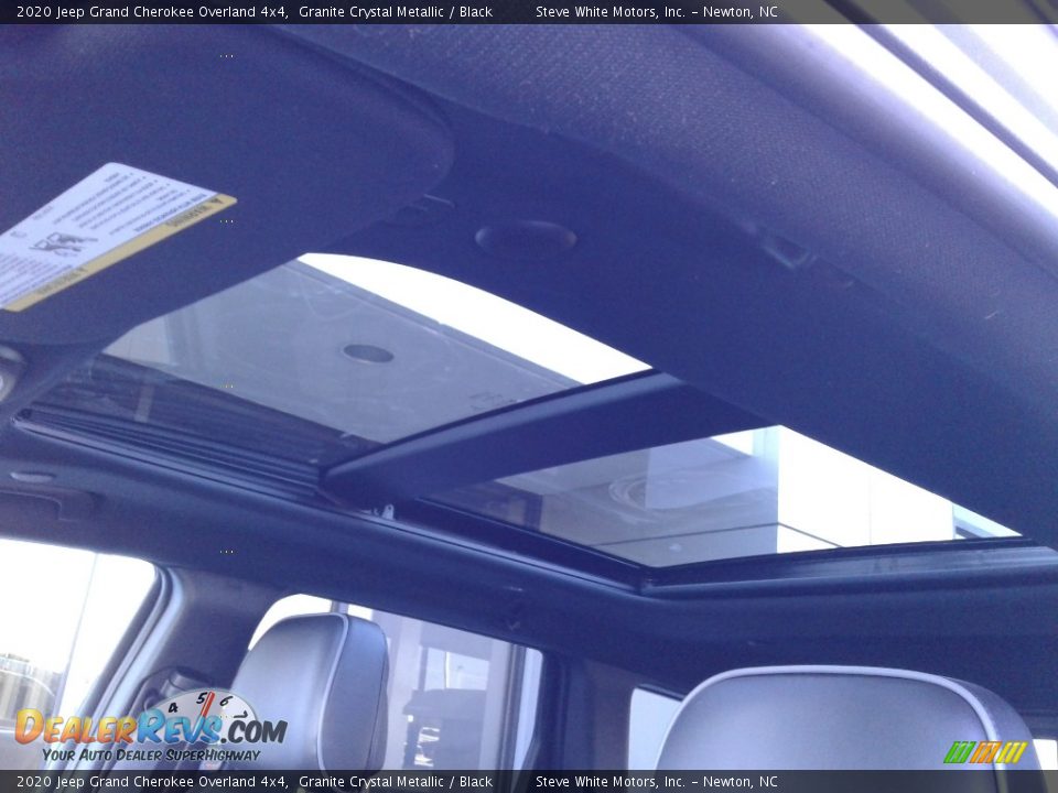 2020 Jeep Grand Cherokee Overland 4x4 Granite Crystal Metallic / Black Photo #33