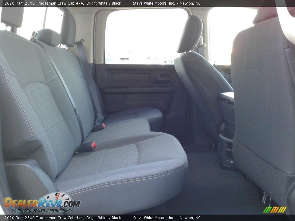 2020 Ram 2500 Tradesman Crew Cab 4x4 Bright White / Black Photo #16