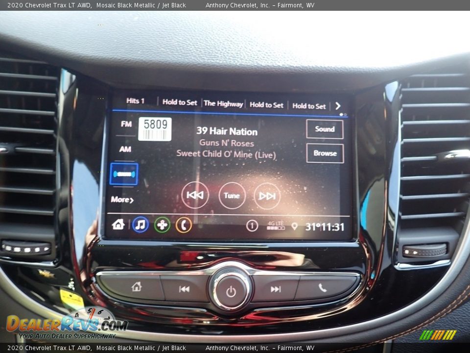 2020 Chevrolet Trax LT AWD Mosaic Black Metallic / Jet Black Photo #15