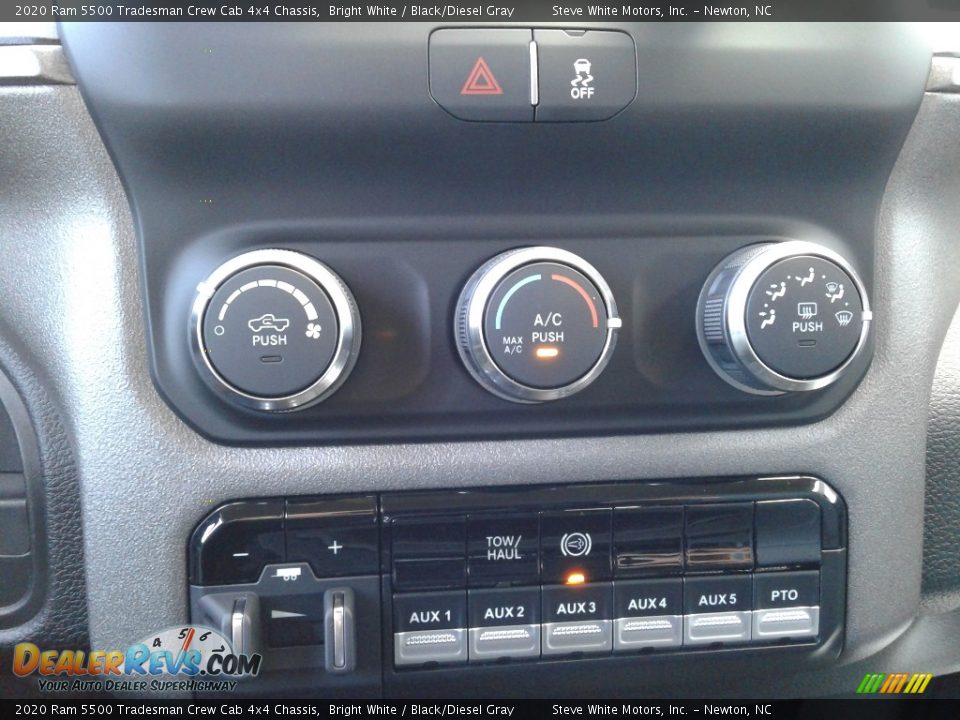 2020 Ram 5500 Tradesman Crew Cab 4x4 Chassis Bright White / Black/Diesel Gray Photo #22