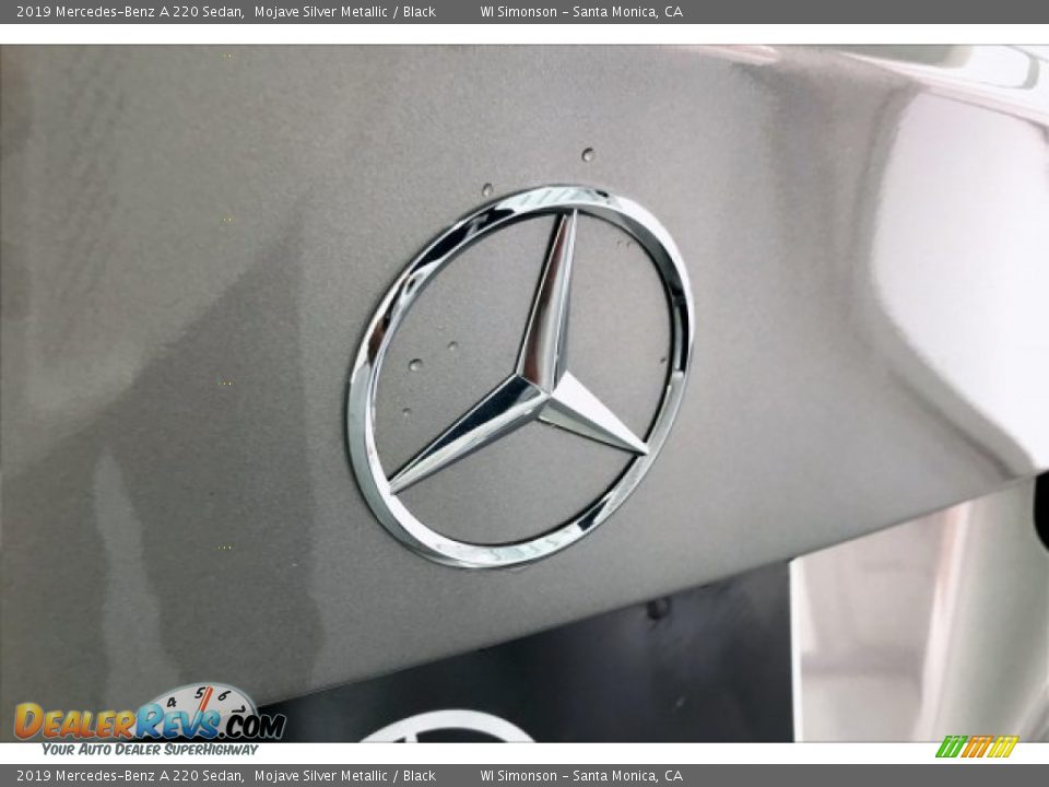 2019 Mercedes-Benz A 220 Sedan Mojave Silver Metallic / Black Photo #7