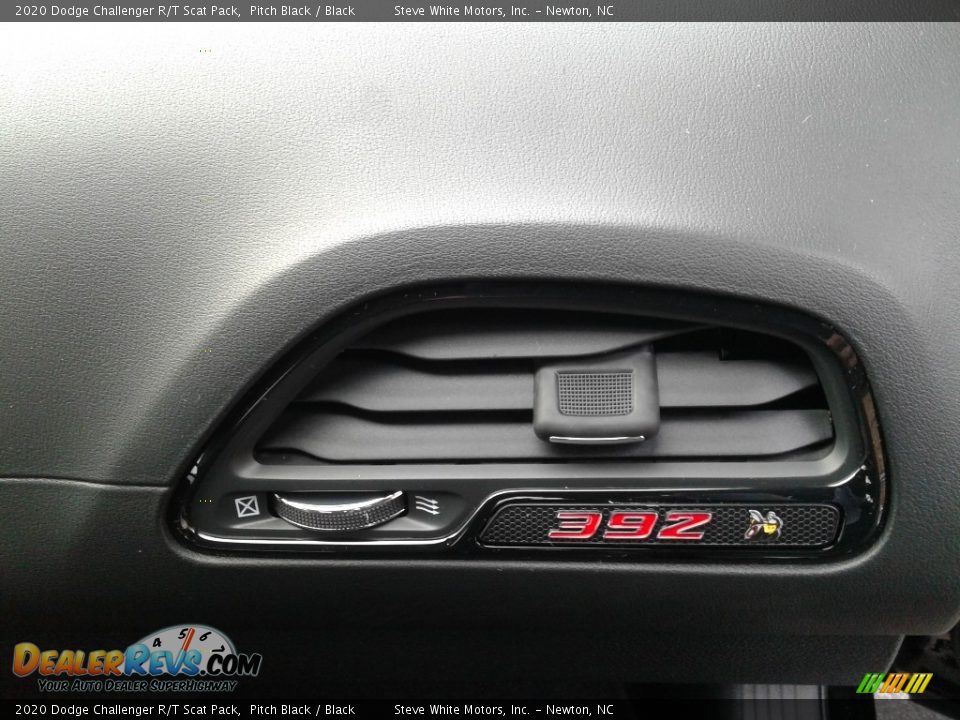 2020 Dodge Challenger R/T Scat Pack Pitch Black / Black Photo #17