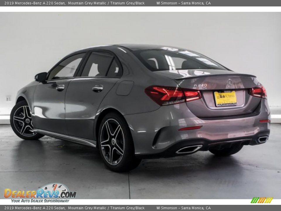 2019 Mercedes-Benz A 220 Sedan Mountain Grey Metallic / Titanium Grey/Black Photo #2