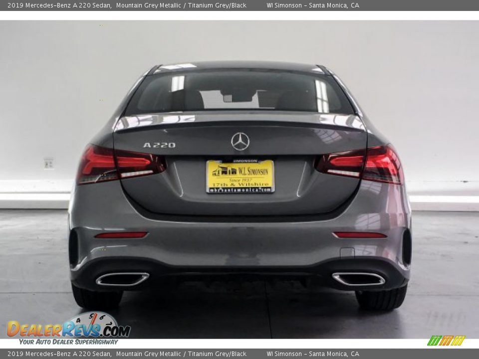 2019 Mercedes-Benz A 220 Sedan Mountain Grey Metallic / Titanium Grey/Black Photo #3