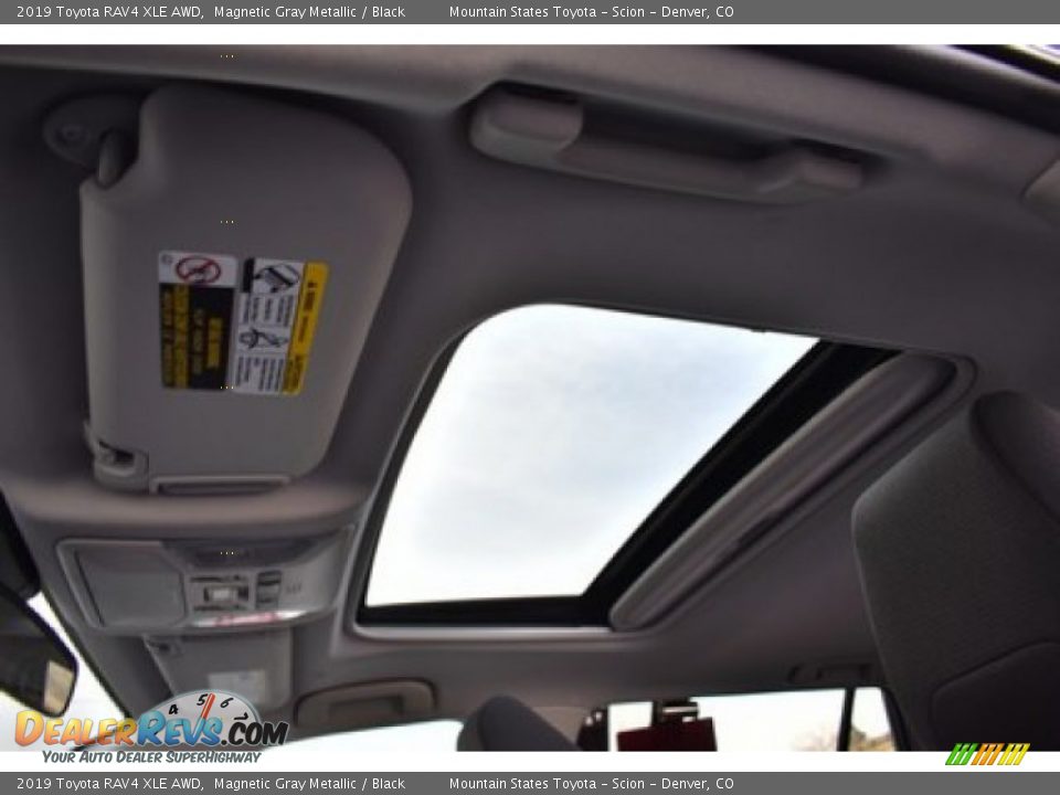 2019 Toyota RAV4 XLE AWD Magnetic Gray Metallic / Black Photo #13
