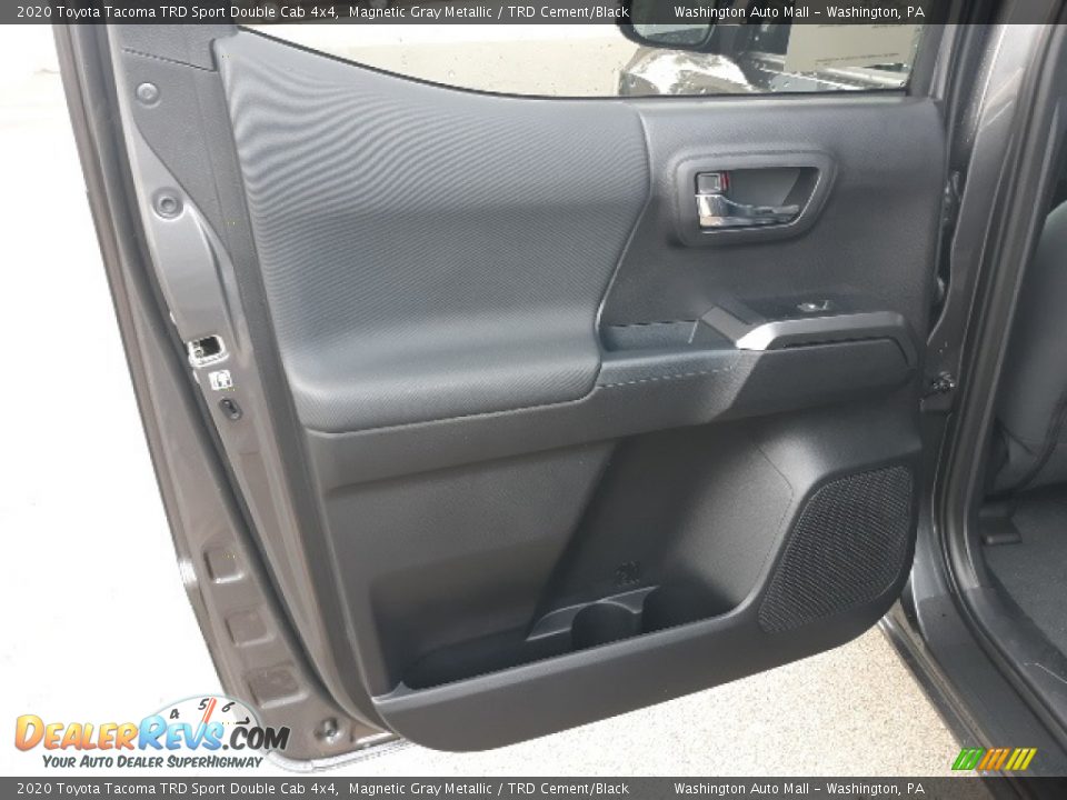 2020 Toyota Tacoma TRD Sport Double Cab 4x4 Magnetic Gray Metallic / TRD Cement/Black Photo #24