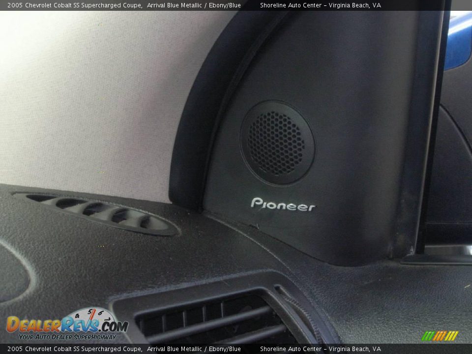 2005 Chevrolet Cobalt SS Supercharged Coupe Arrival Blue Metallic / Ebony/Blue Photo #17