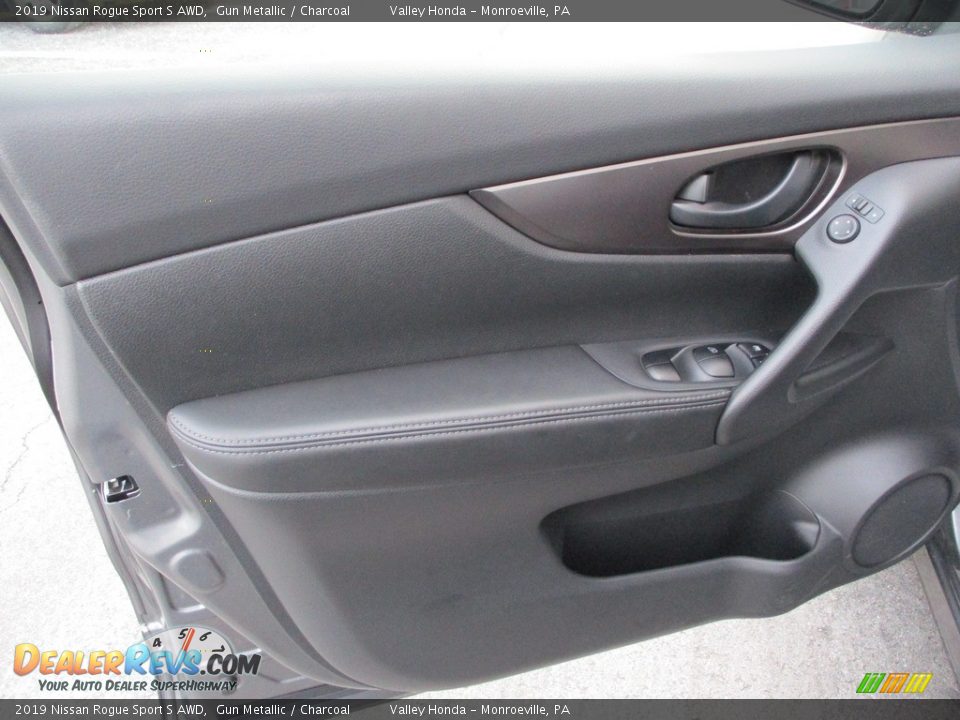 2019 Nissan Rogue Sport S AWD Gun Metallic / Charcoal Photo #11